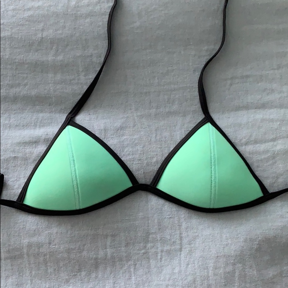 triangl mint top